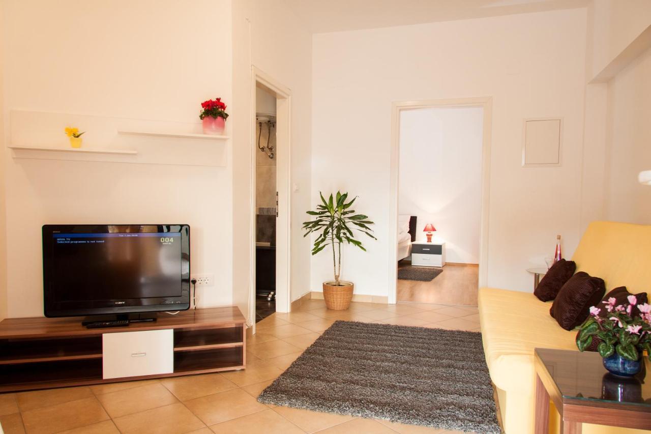 Apartments Adria Blue Kastav Quarto foto